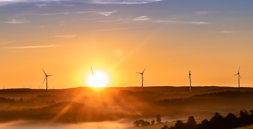 Inwestorzy planują 17 500 MW nowej mocy odnawialnych źródeł energii do 2033 r. w Bułgarii – TSO