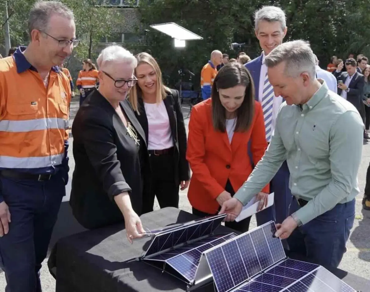 Przyszłość „made in Australia”: plan superdoładowania odnawialnych źródeł energii czy koń trojański w ekspansji gazu?
