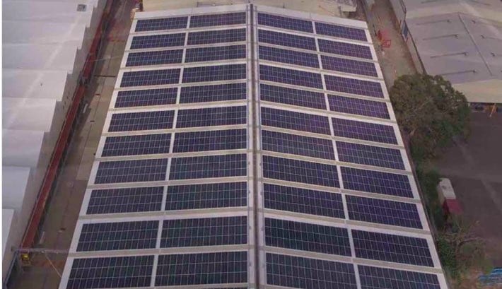 Siła biznesu: baterie i energia słoneczna mogą pomóc wyrzucić węgiel z mniejszą ilością przesyłu, jeśli cena będzie odpowiednia